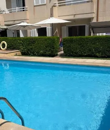 Family-friendly Escape- 130m2 Of Pure Joy Appartement